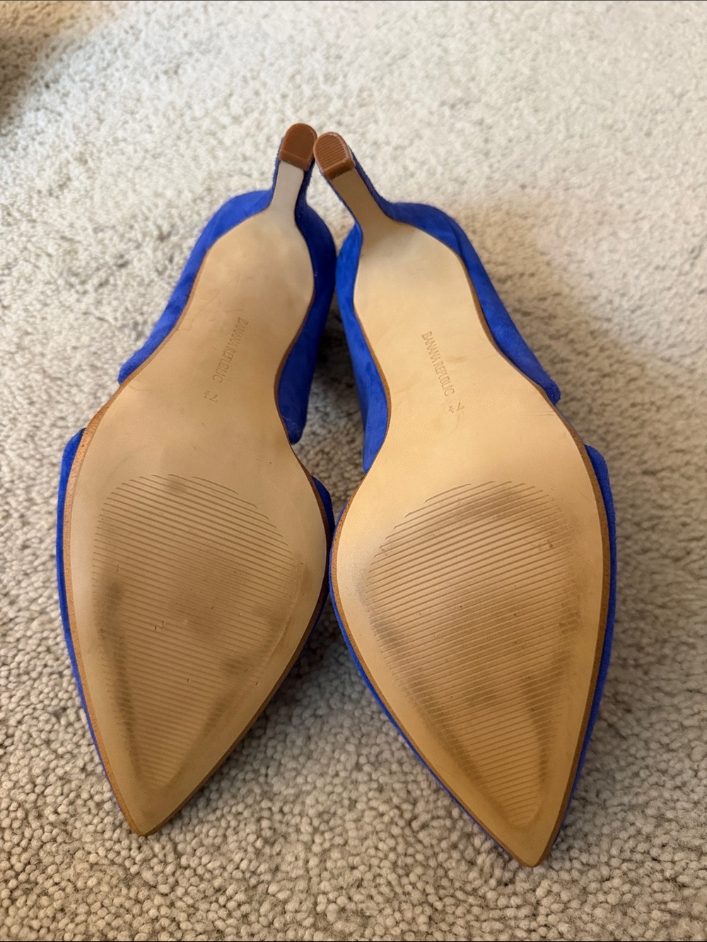 ALL five Pointed-Toe Pumps - Picture 5 of 11